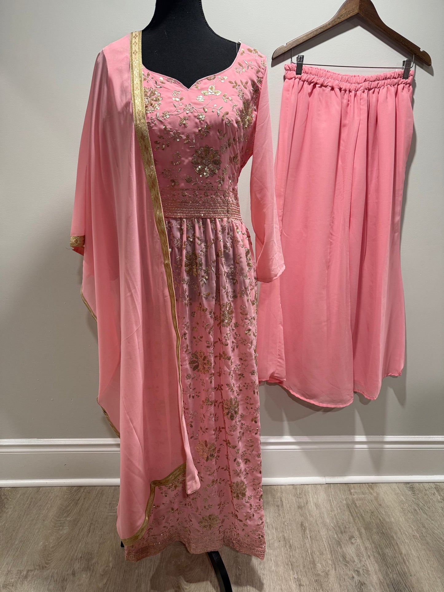 Plazo Suit Size 40 image 0