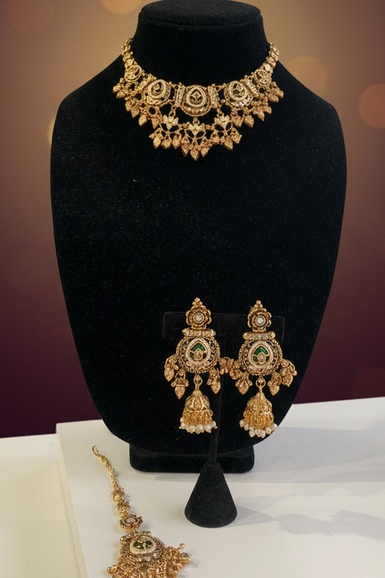 Heritage Necklace Set