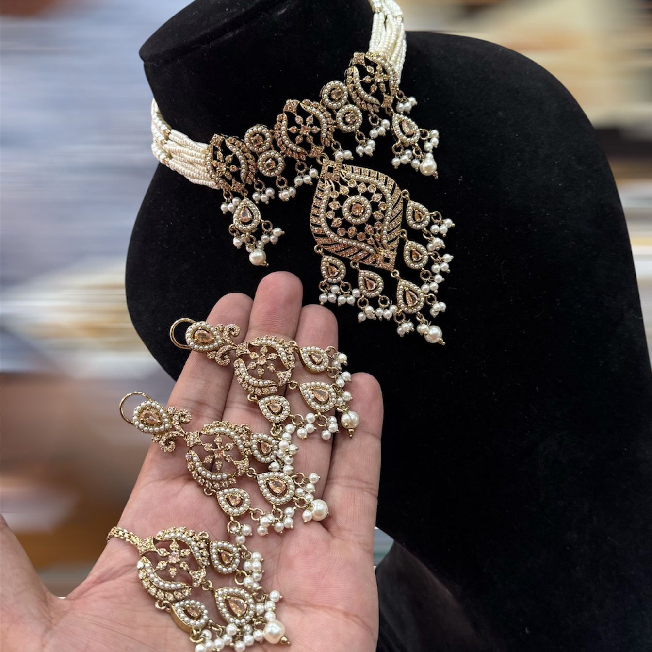 Choker Set