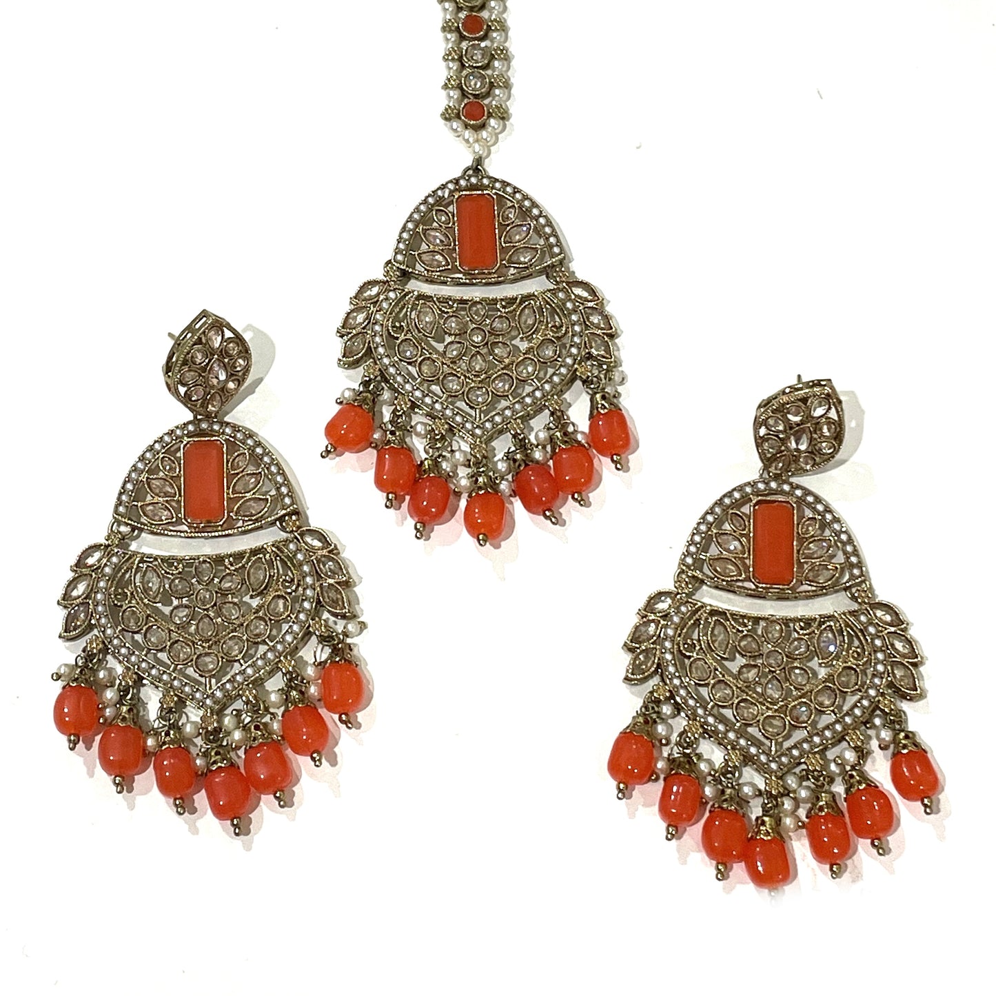 Oversized Earrings & Tikka Set image 0