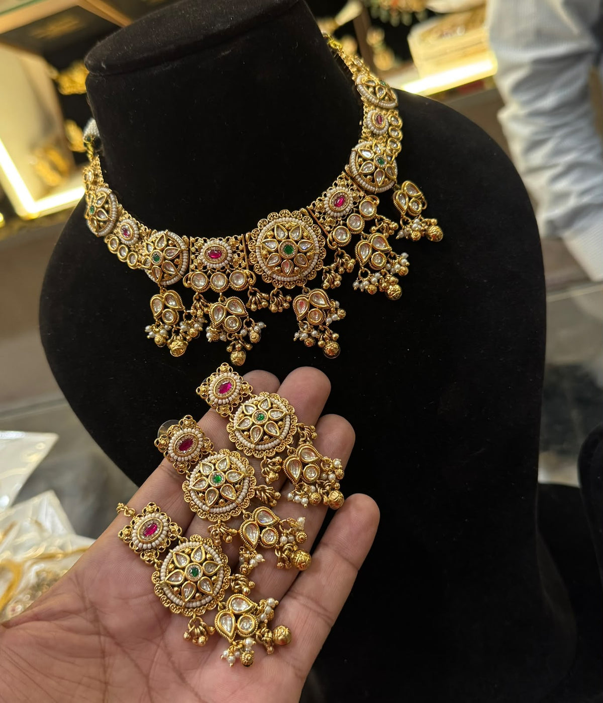 Heritage Necklace Set