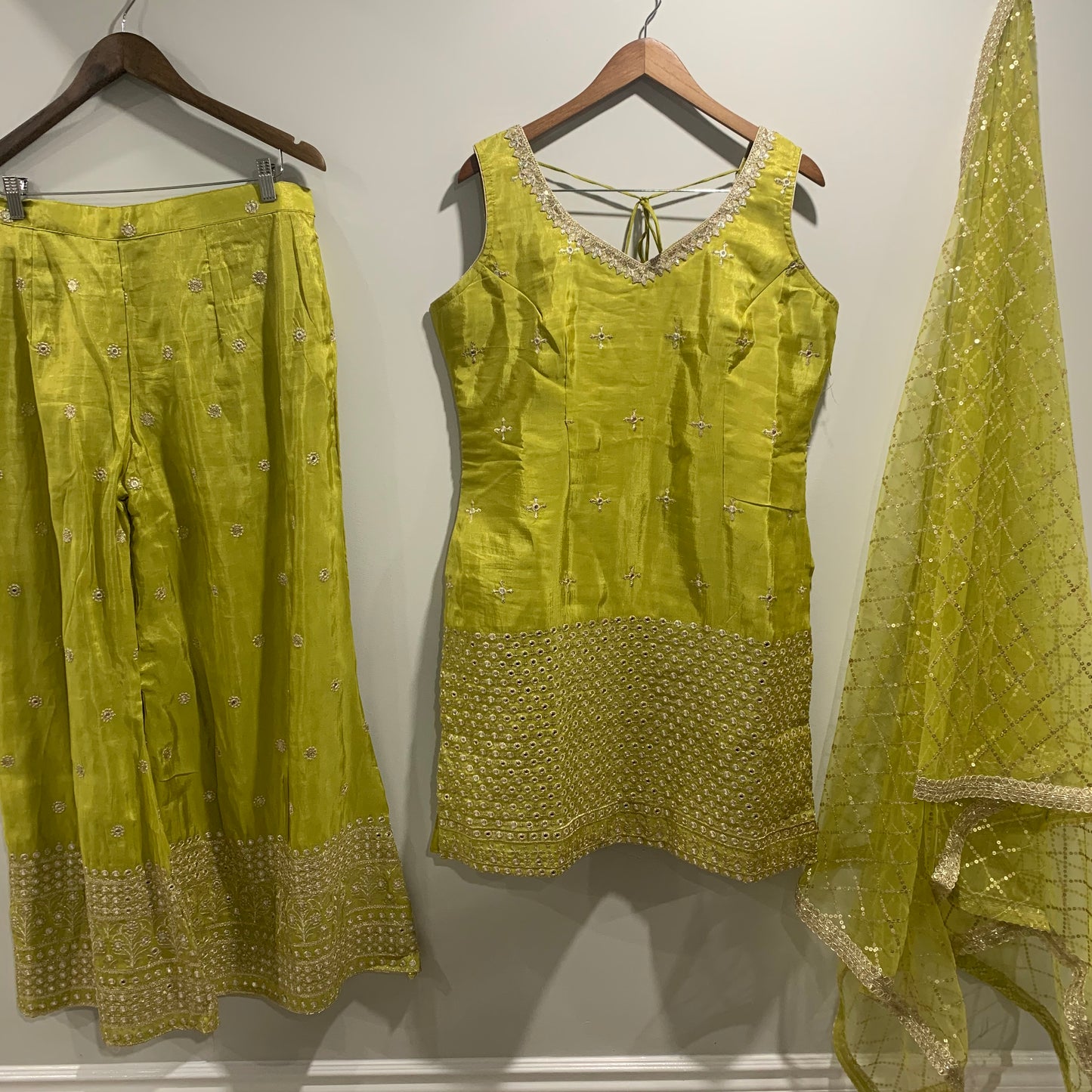 Plazo Suit - Size 44 image 0