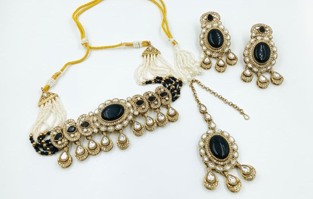 Choker Set