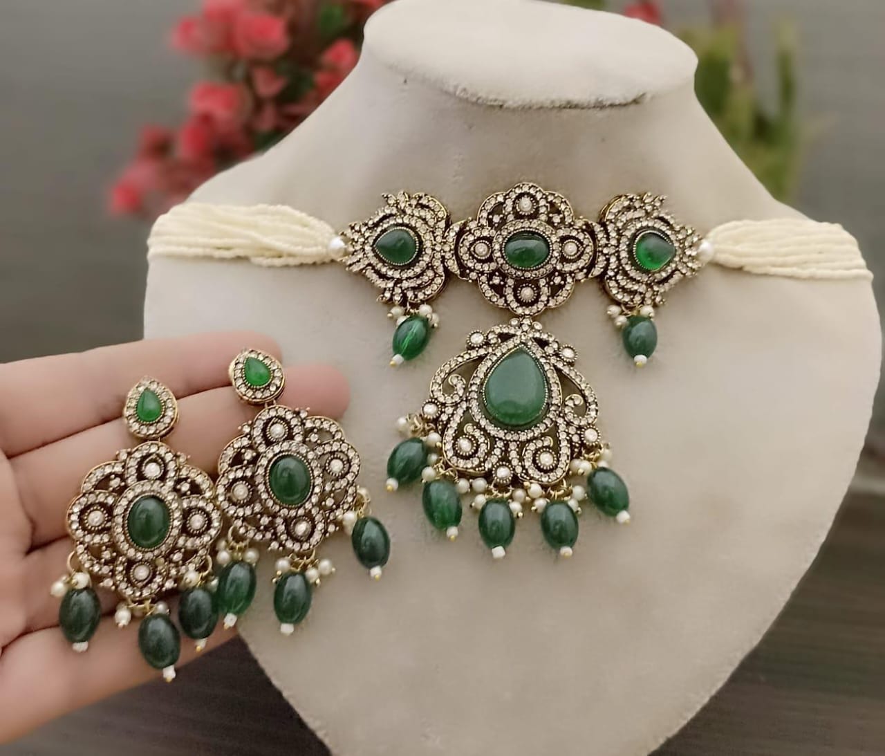 Choker Set