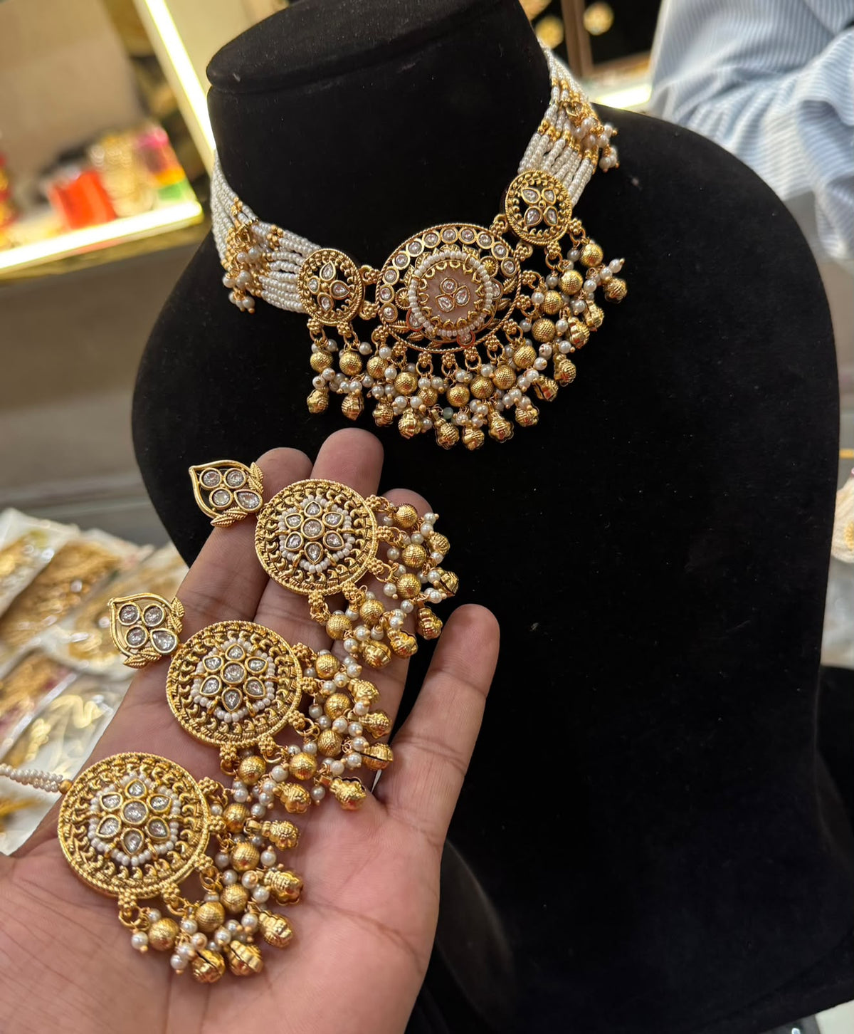 Heritage Choker Set