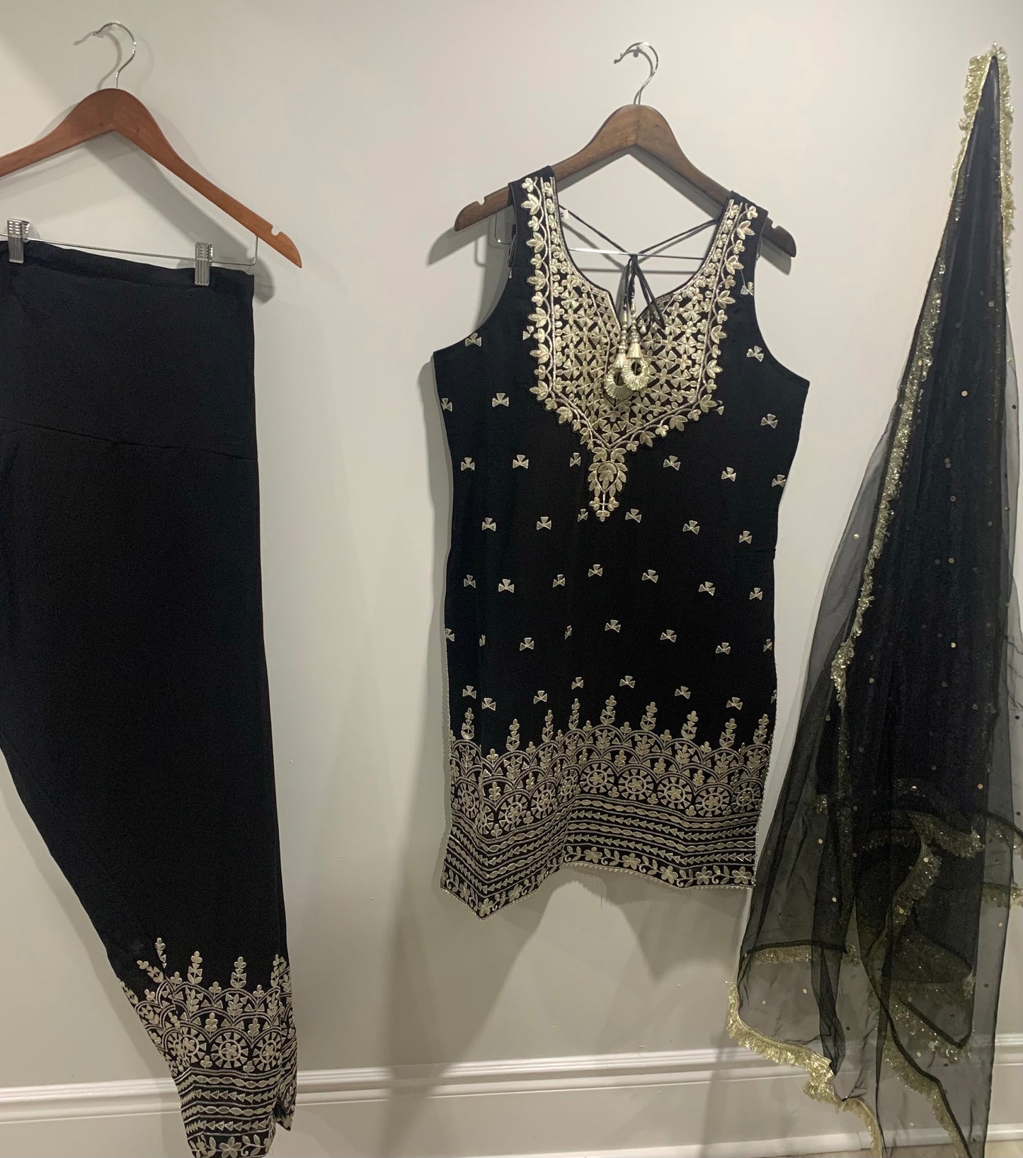 Salwar Suit (Size 44) image 0