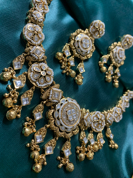Premium Heritage Necklace Set