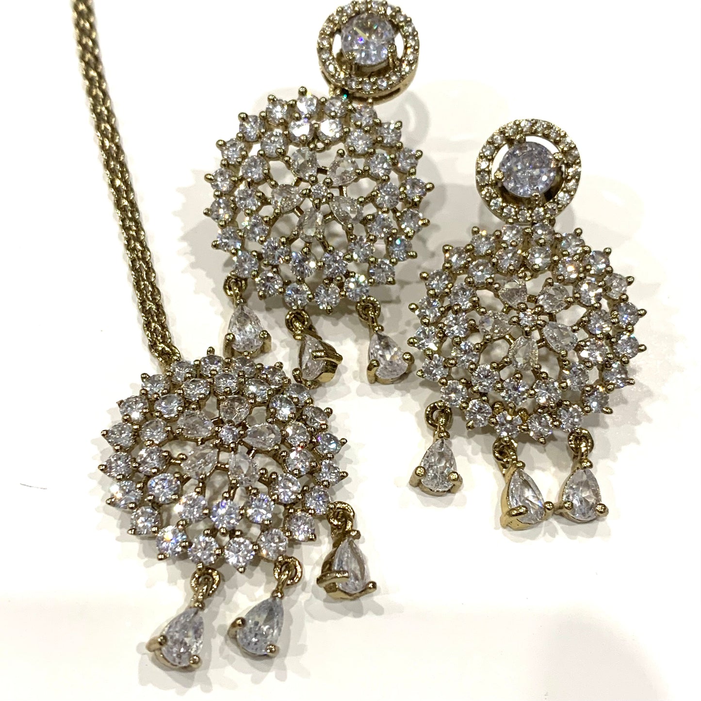American Diamond Tikka Set