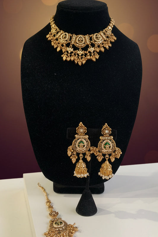 Heritage Necklace Set