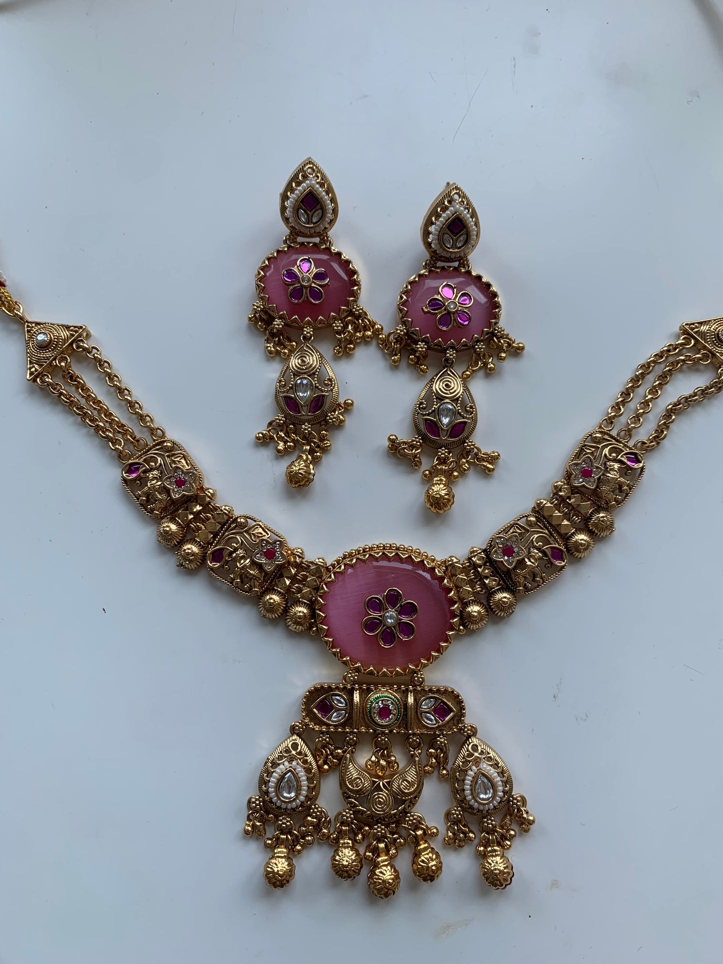 Heritage Necklace Set