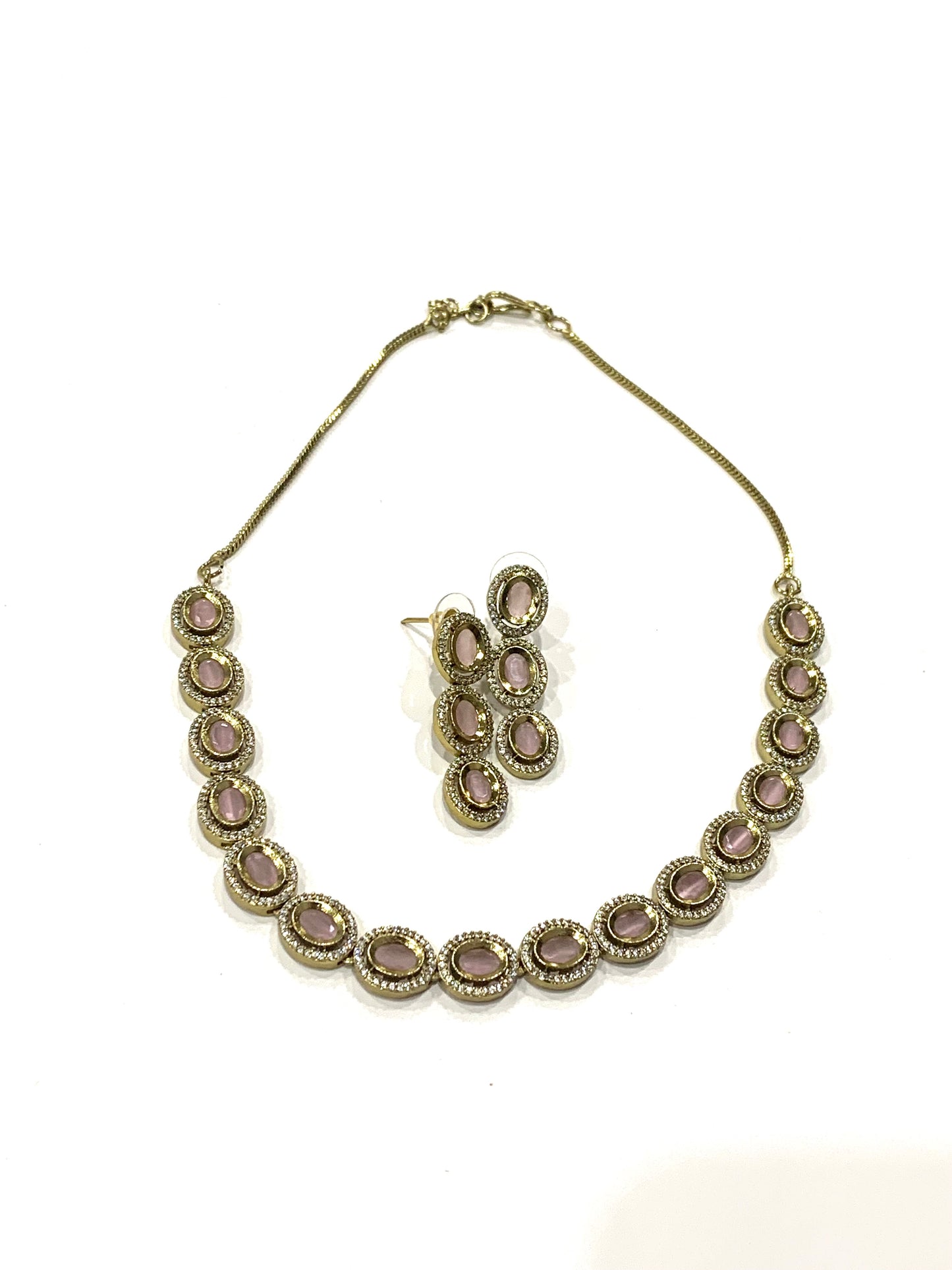 Sleek Necklace Set