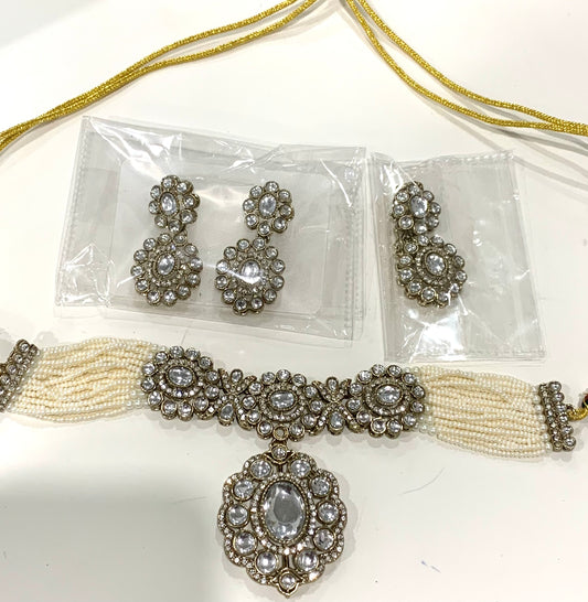 Choker Set