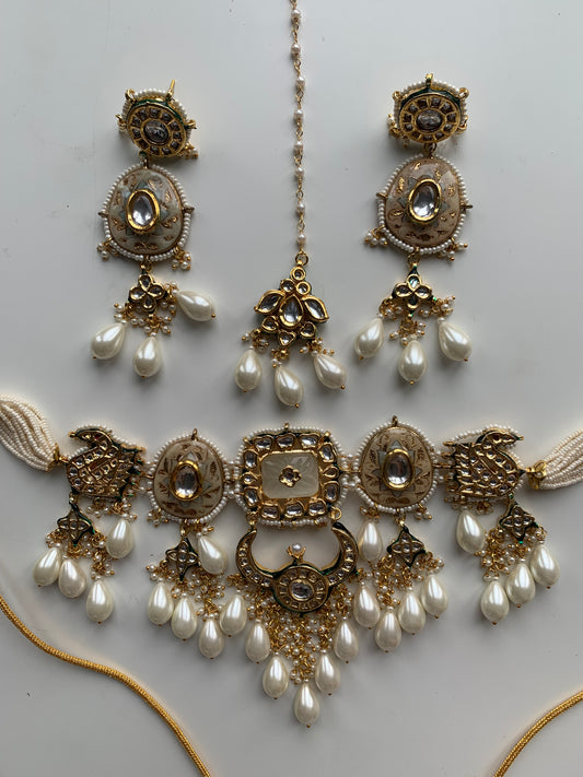 Kundan Choker Set