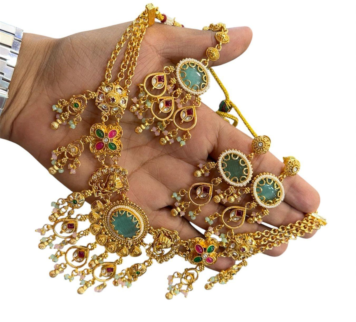Heritage Necklace Set