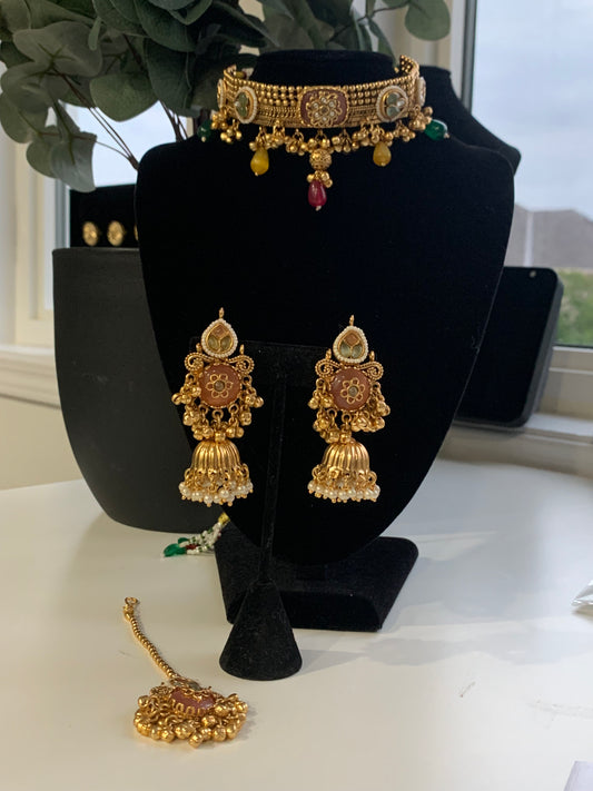 Heritage Choker Set