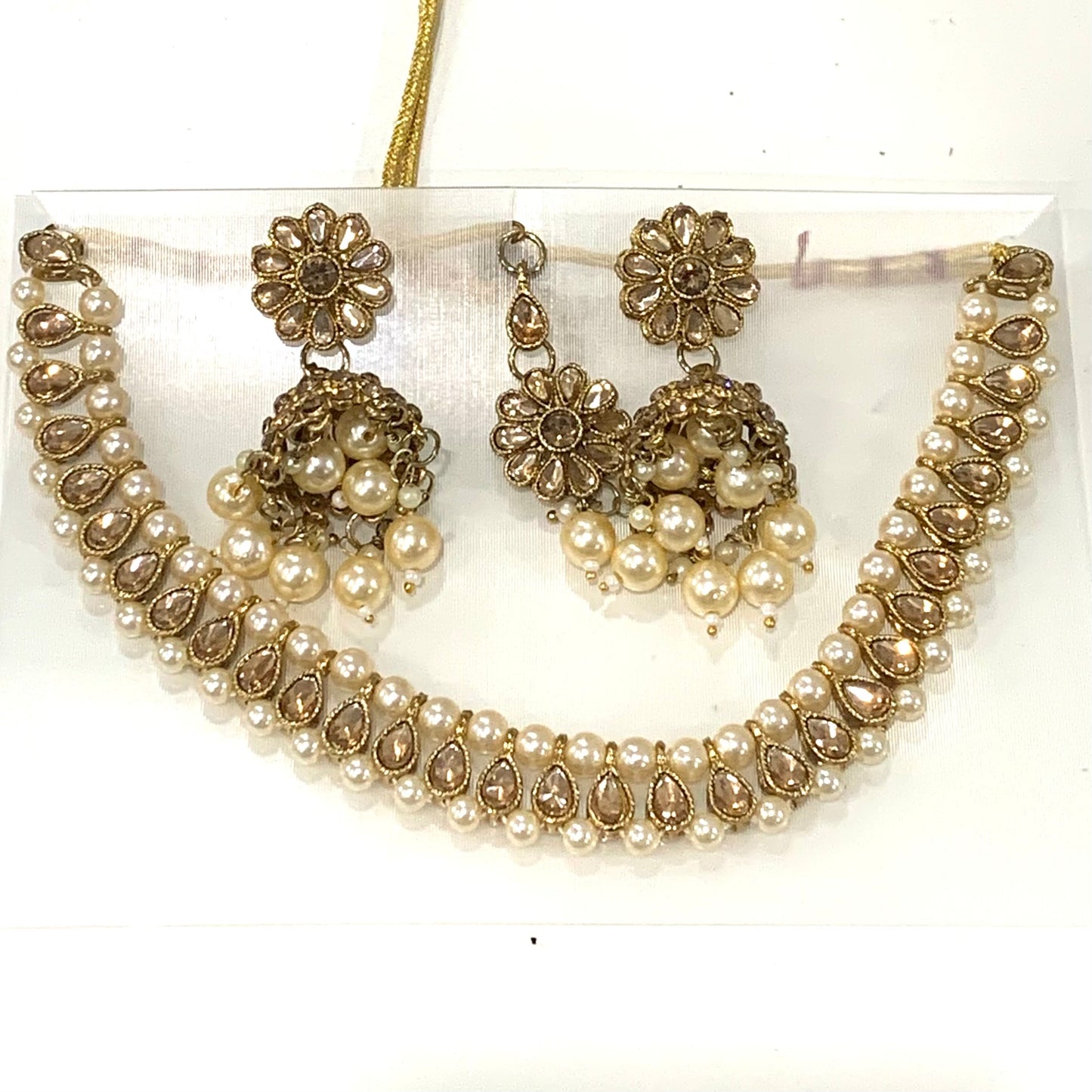 Small Necklace Set