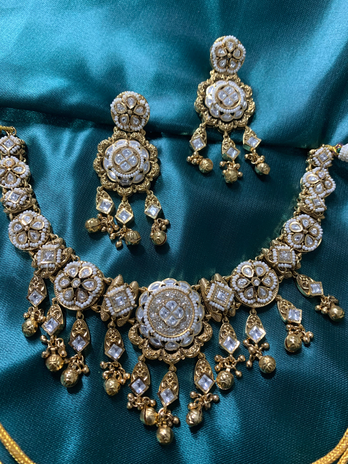 Premium Heritage Necklace Set
