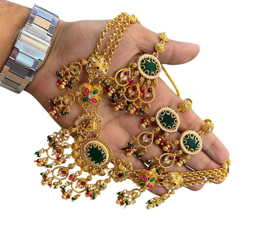 Heritage Necklace Set