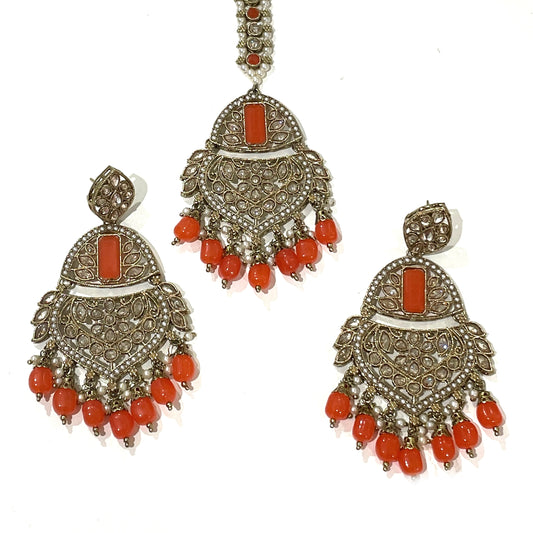 Oversized Earrings & Tikka Set image 0