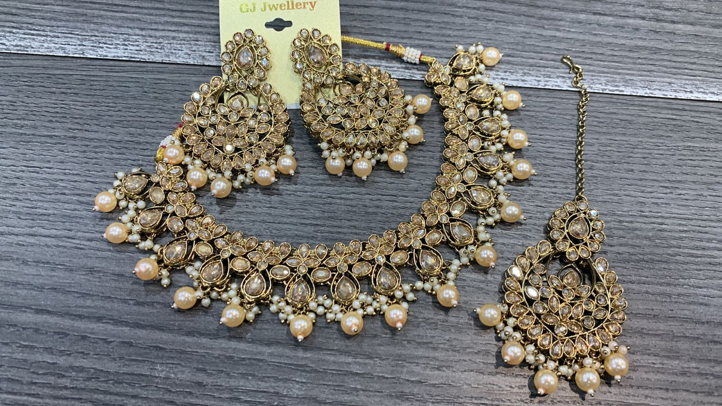 Necklace Set