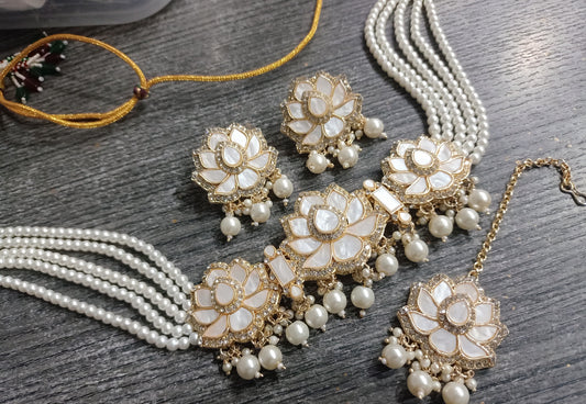 Floral Choker Set