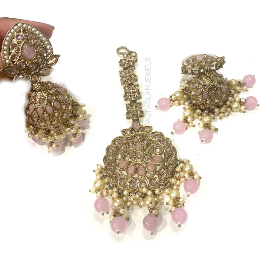 Earrings & Tikka Set image 0