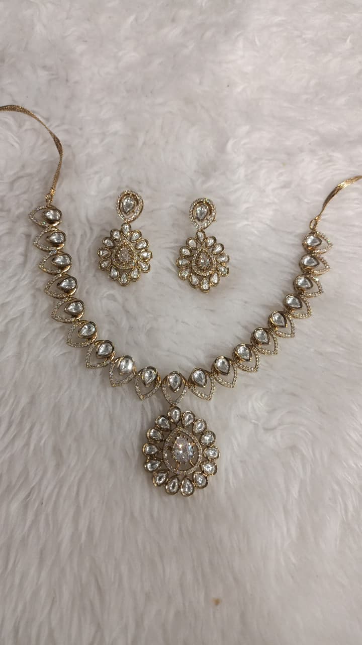 Pendant Necklace Set