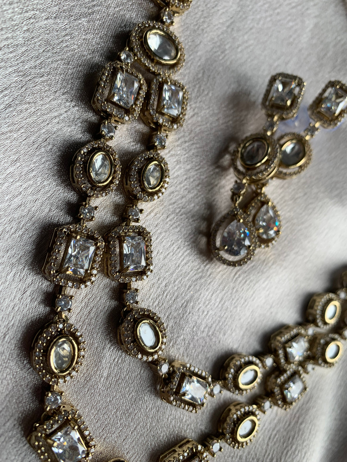 Double Layered Uncut Kundan Necklace Set