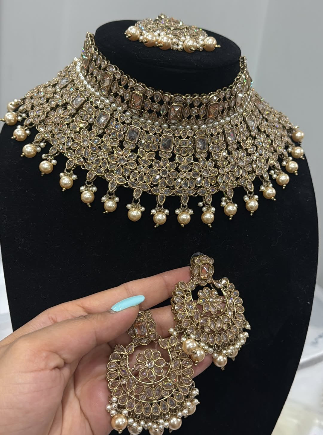 Semi Bridal Polki Choker Set