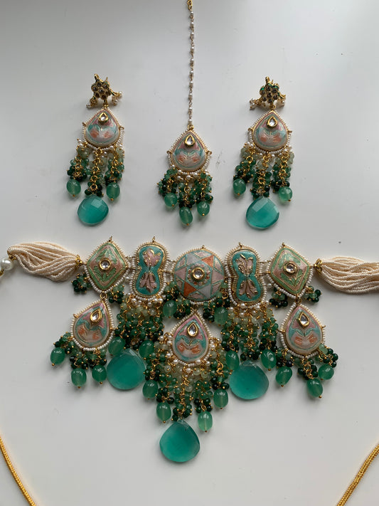 Semi Bridal Choker Set