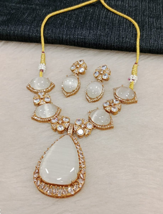 Pendant Necklace Set