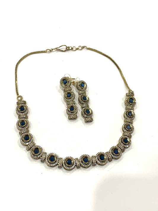 Sleek Necklace Set