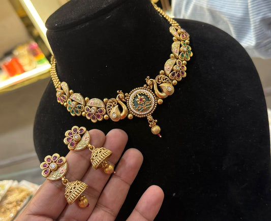 Heritage Necklace Set