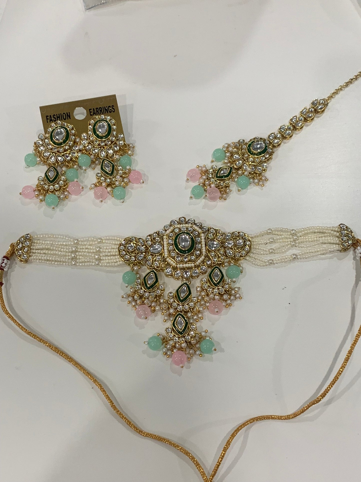 Choker Set