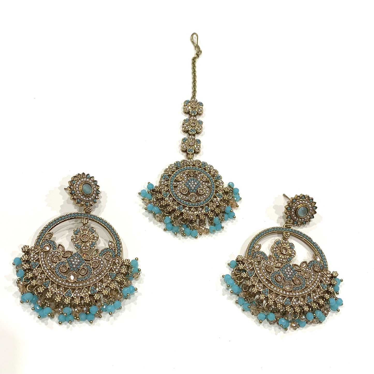Oversized Earrings & Tikka Set