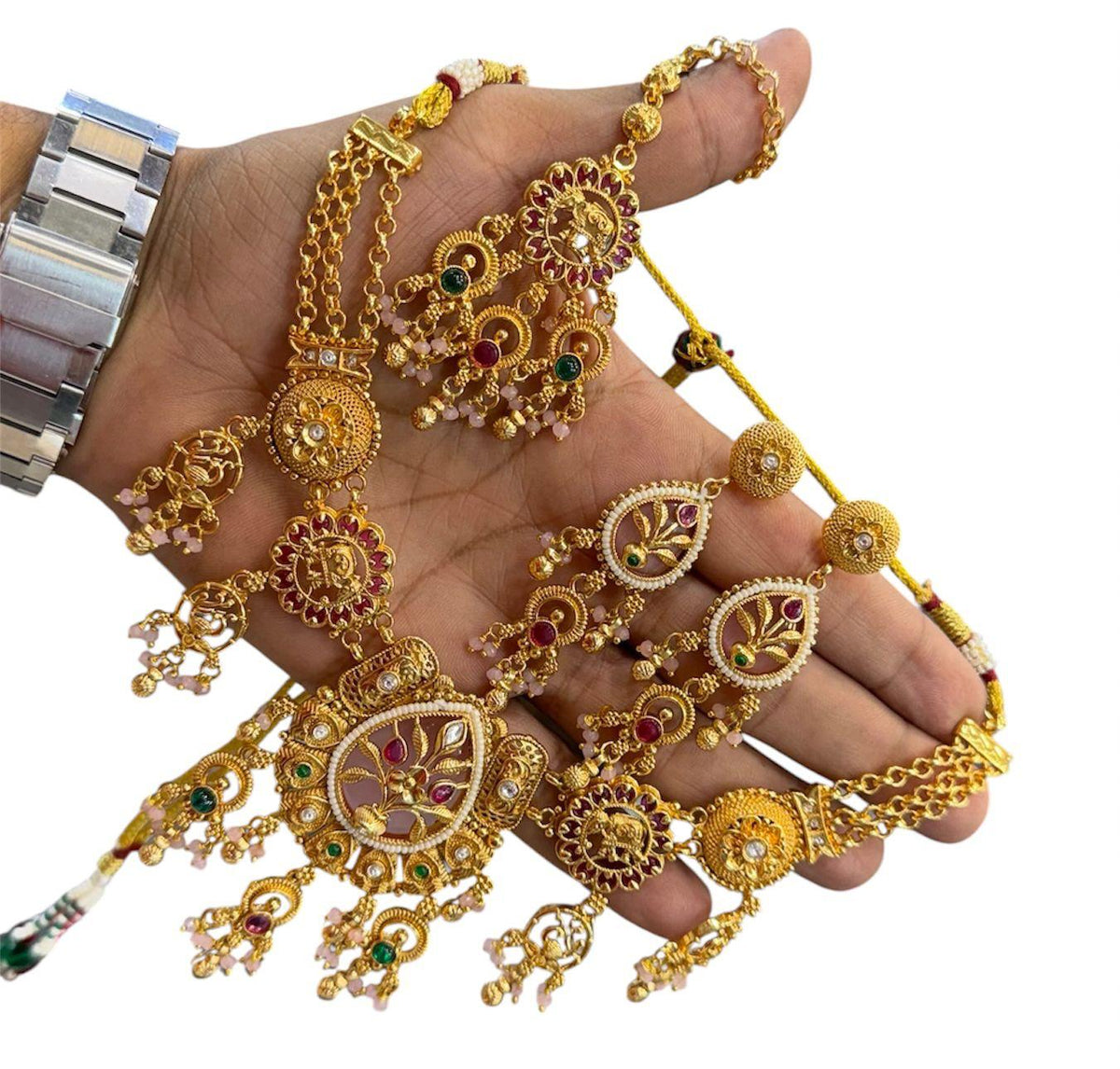 Heritage Necklace Set