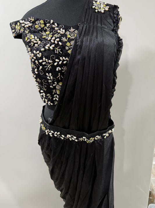 Off-Shoulder Readymade Saree