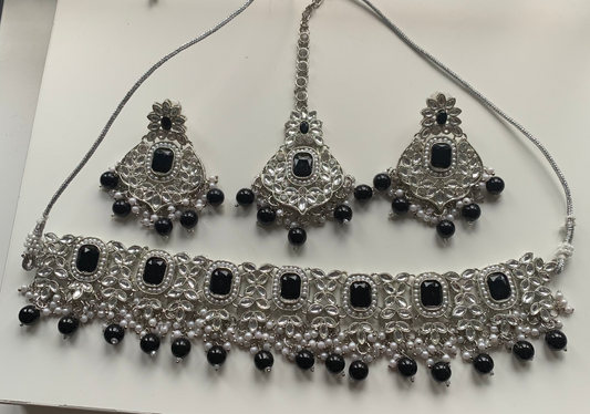 Choker Set