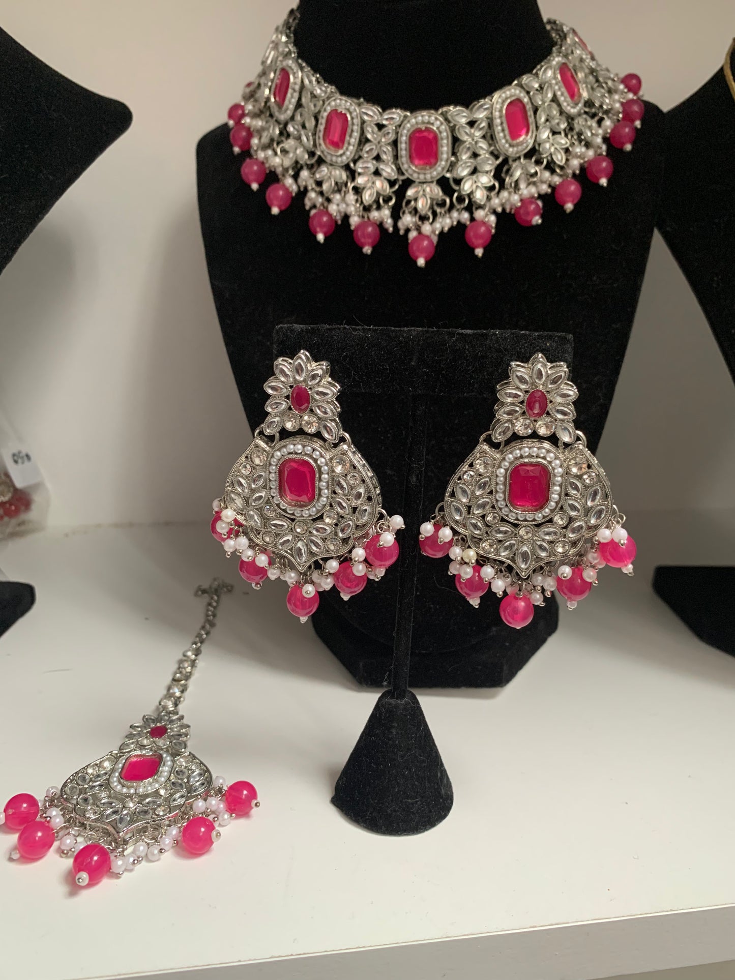 Choker Set
