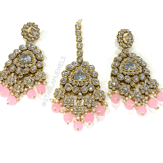 Earrings & Tikka Set image 0