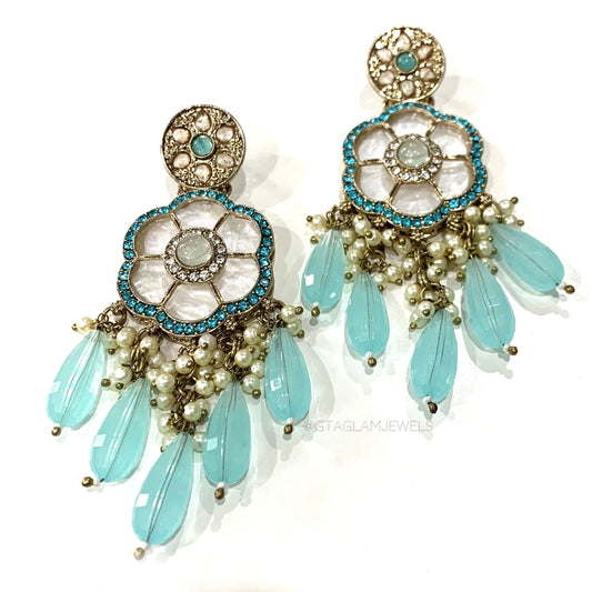 Earrings image 0