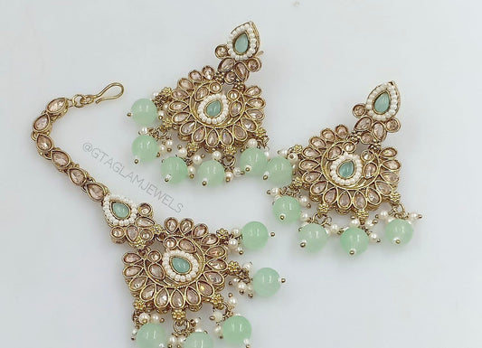 Earrings & Tikka Set image 0