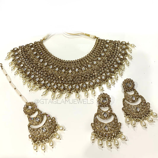 Bridal Necklace Set image 0
