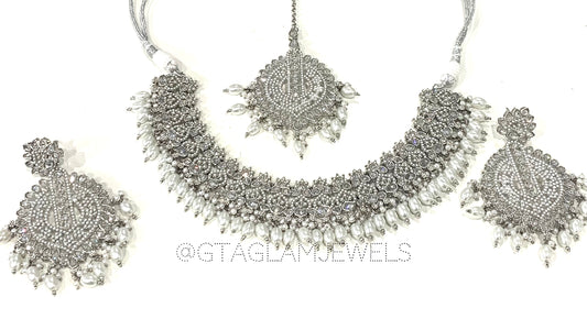 Necklace Set image 0